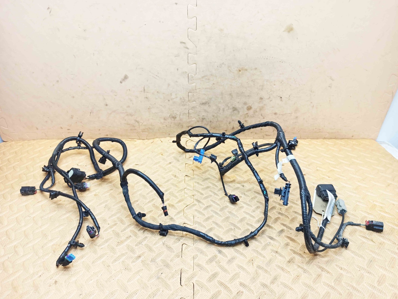 Polestar 2 FWD 2020-2025 Rear Bumper Parking Wiring Loom 32359892
