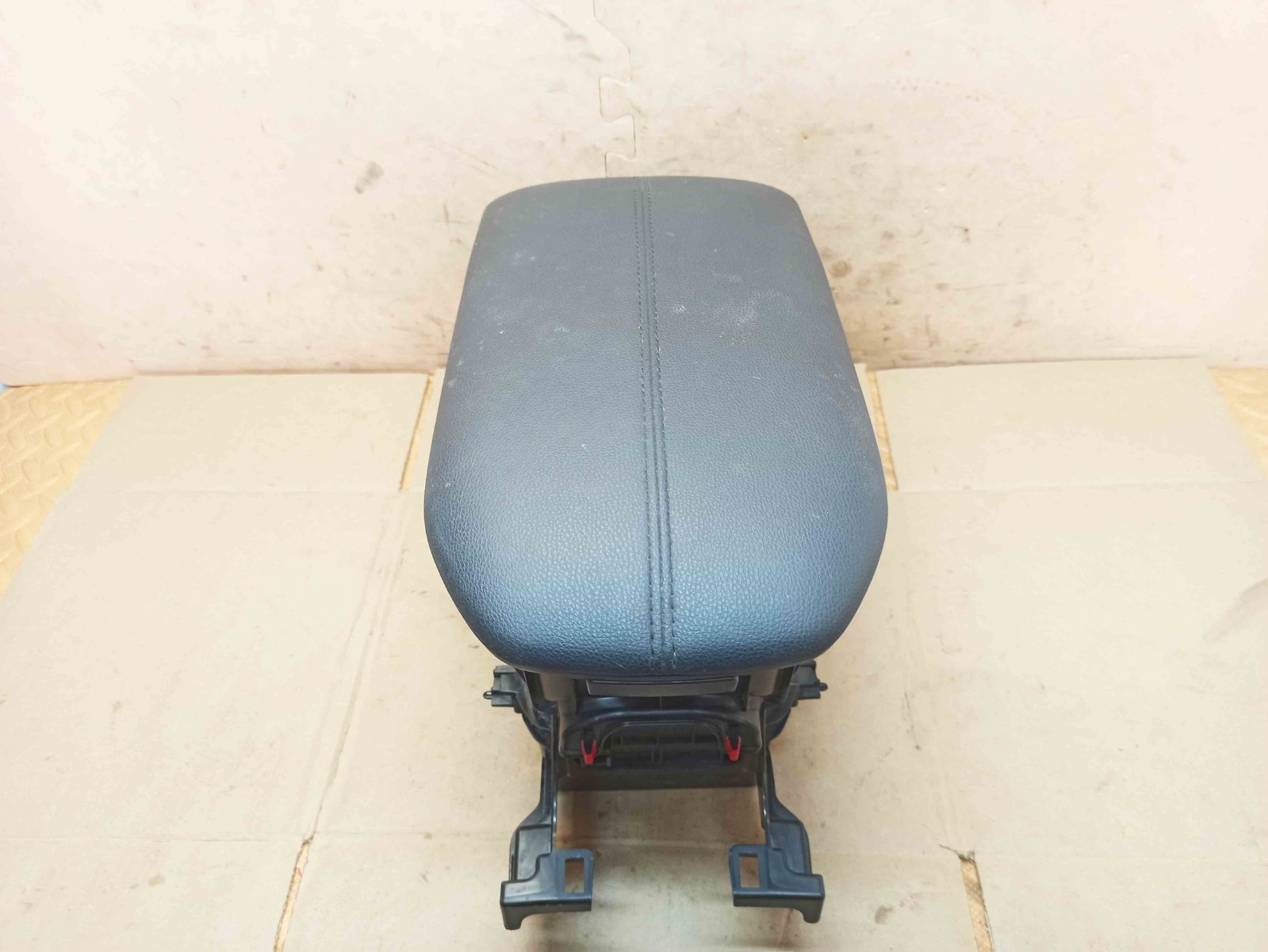 Toyota Rav4 MK5 Hybrid 2019-2025 SUV Estate Arm Rest 58812-42040 OEM