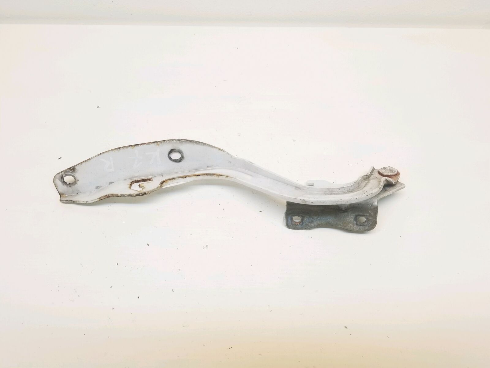 2007 Suzuki Swift MK2 Genuine Bonnet Hinge Driver OS White 26U CB-K7 - Image 4