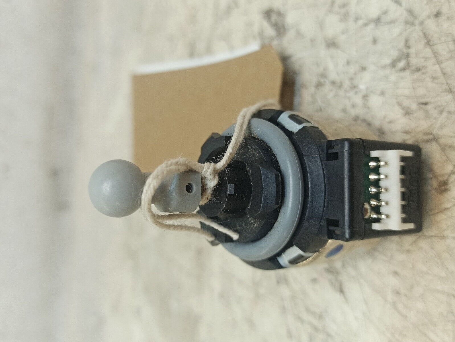 2016 Seat Ibiza O/S/F Headlight Control Module Motor - Image 3