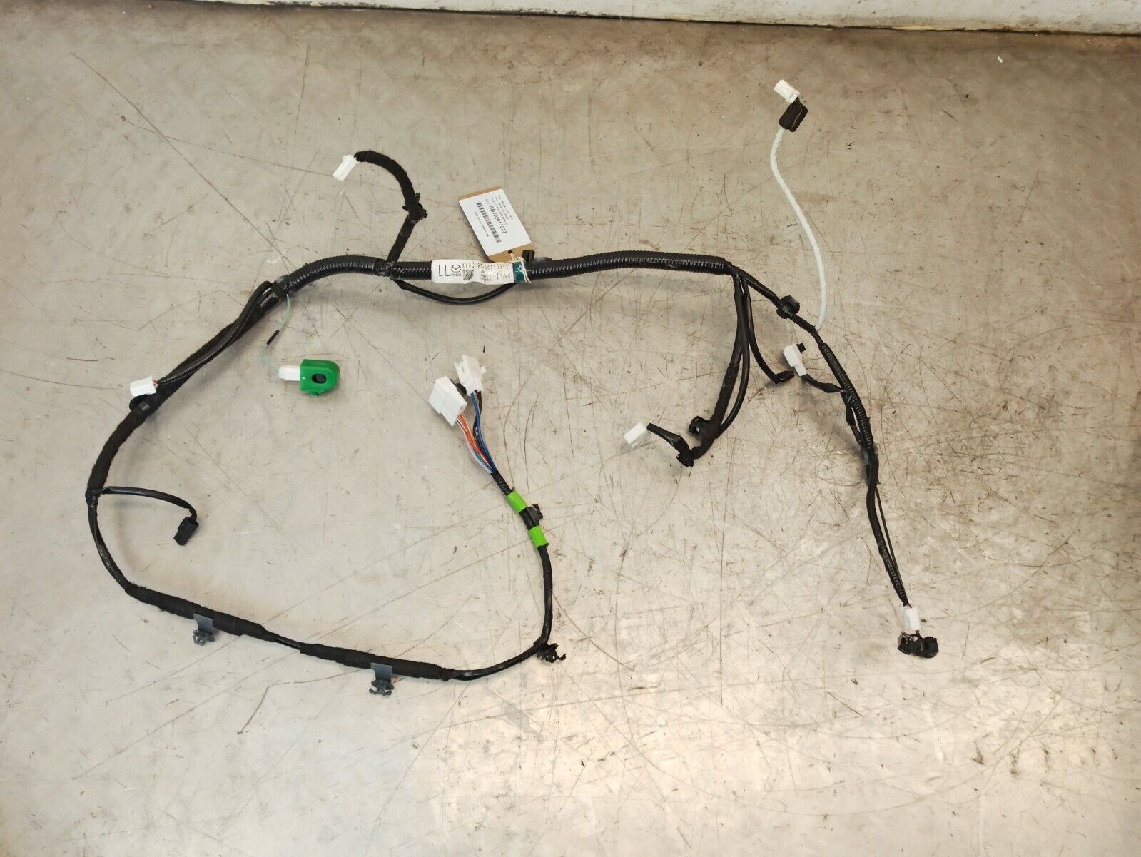 Mazda-CX5-CX-5-2017-2022-Rear-