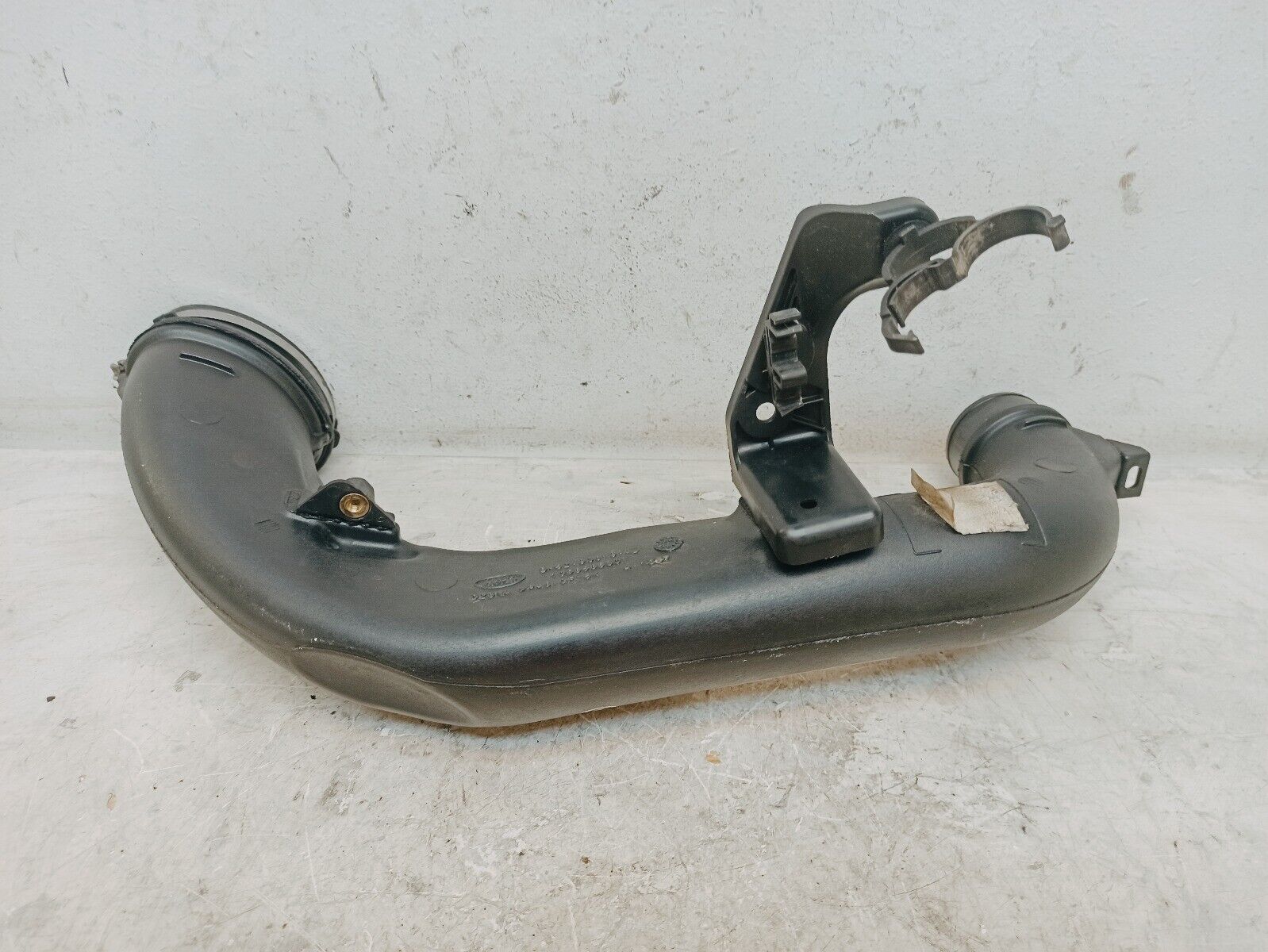 Range Rover Evoque L538 2011-2018 Air Intake Pipe BH52-9C619-AD - Image 3