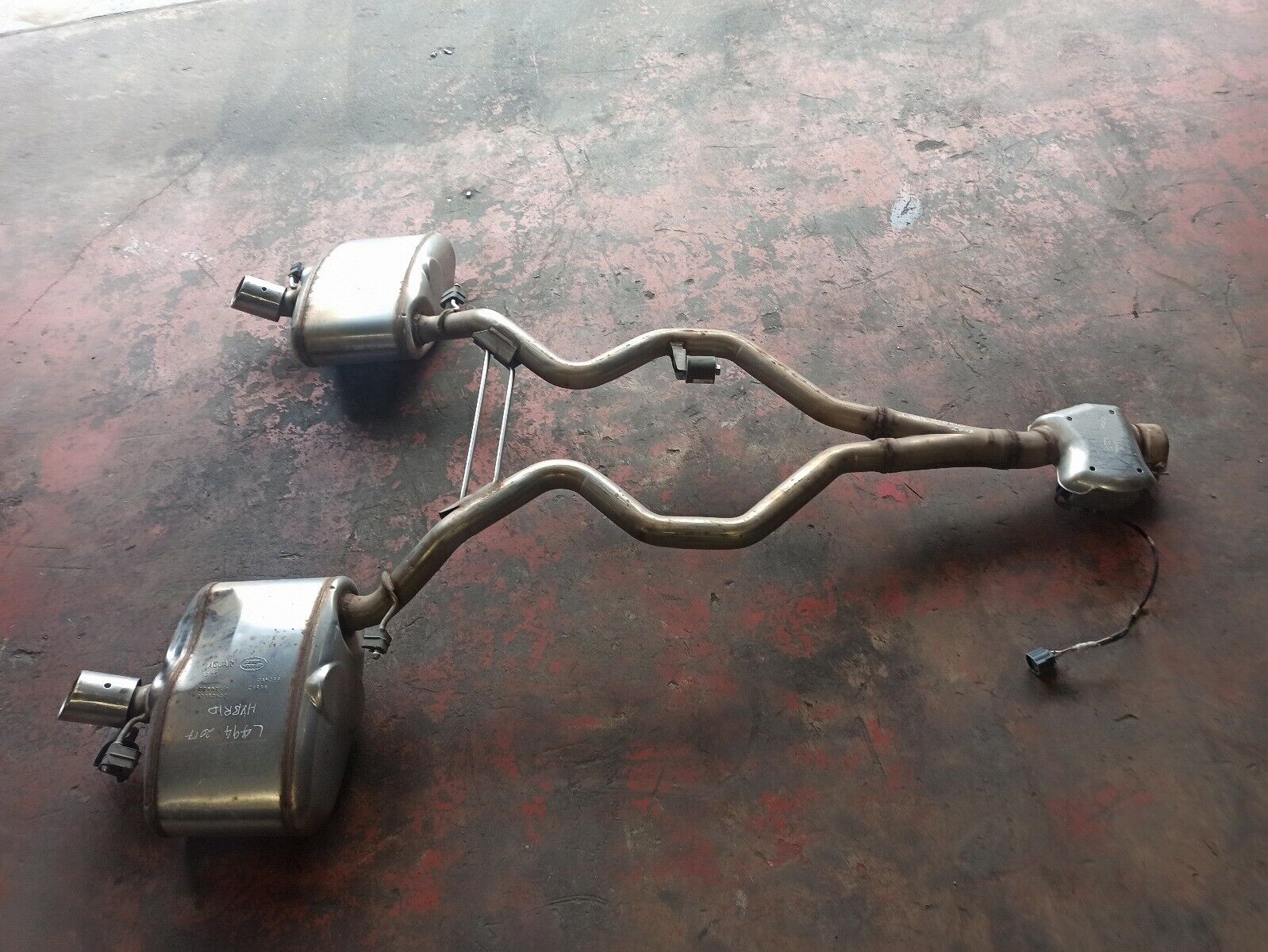 Range Rover L494 Sport 14-18 Hybrid Diesel Exhaust Silencer 82160608 C9R5A - Image 3