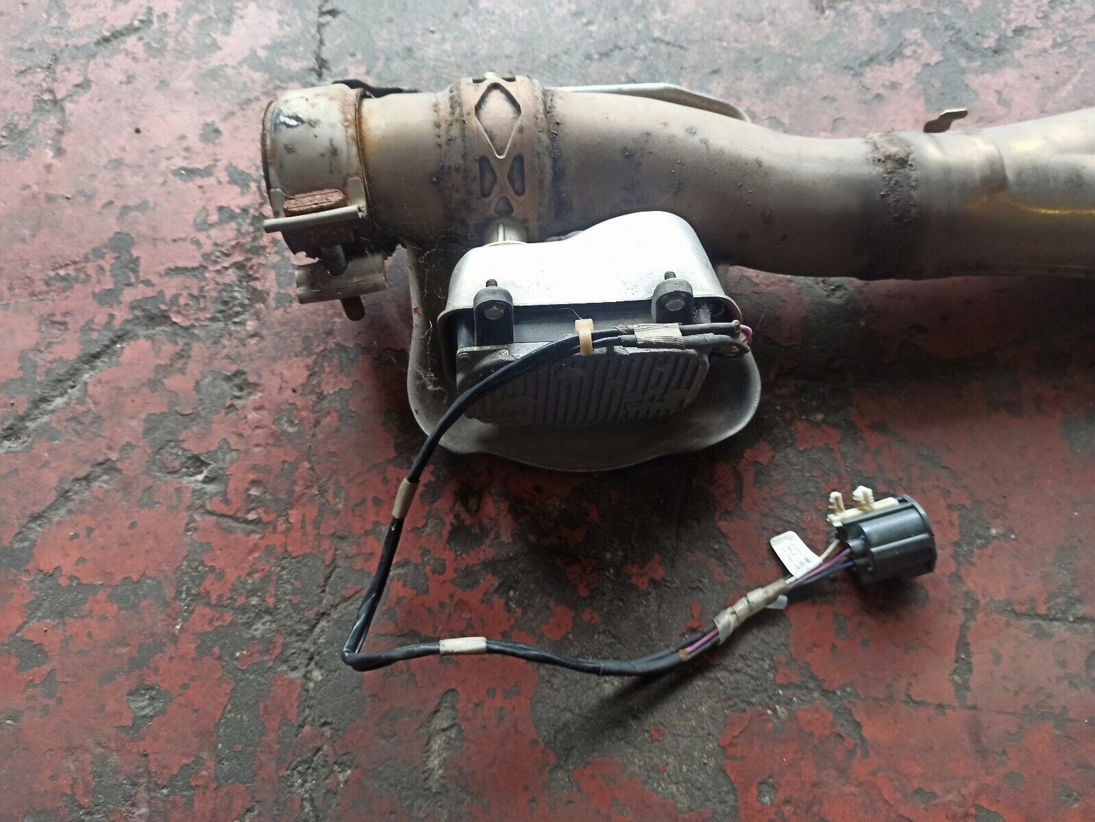 Range Rover L494 Sport 14-18 Hybrid Diesel Exhaust Silencer 82160608 C9R5A - Image 9