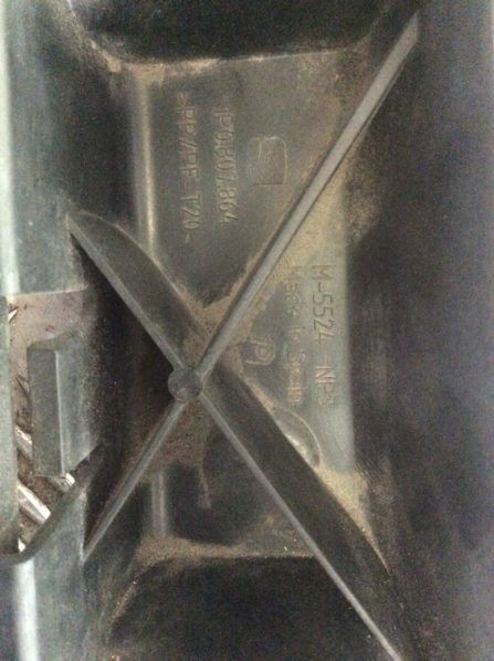 Seat Leon Right retainer support bracket rear bumper 1P0807864 2011 - Image 4