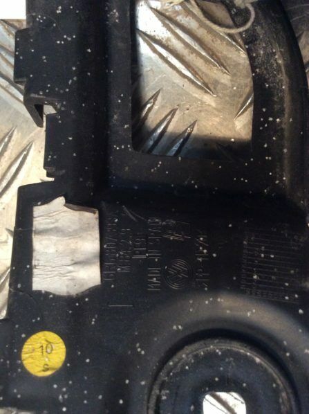 VW Polo 6R 2009-2016 Rear Bumper Bracket Passenger Side Rear 6R6807393A - Image 4