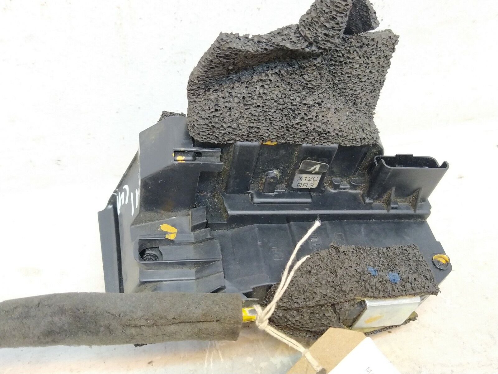 2017 Nissan Juke Door Handle & Lock Mechanism Driver Side Rear O/S/R X12CRRS - Image 4