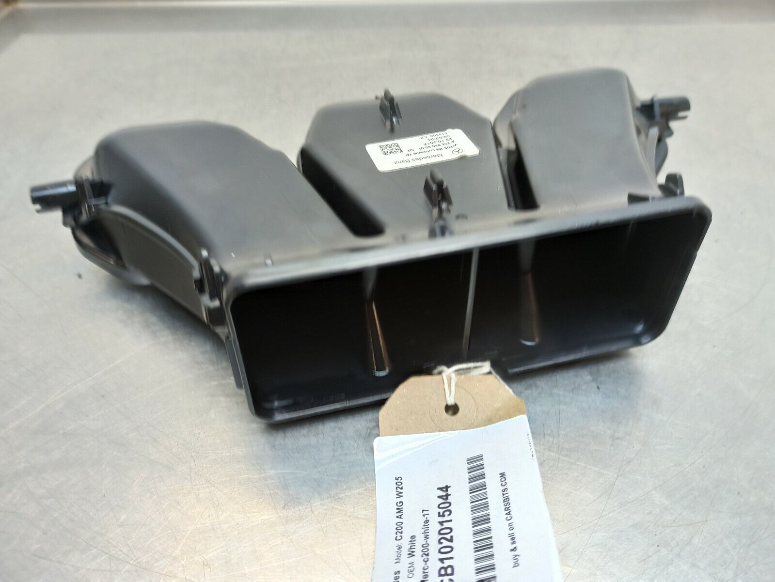 MERCEDES-BENZ 2014-2020 C200 W205 Dashboard Center Air Duct A2058309001 - Image 5