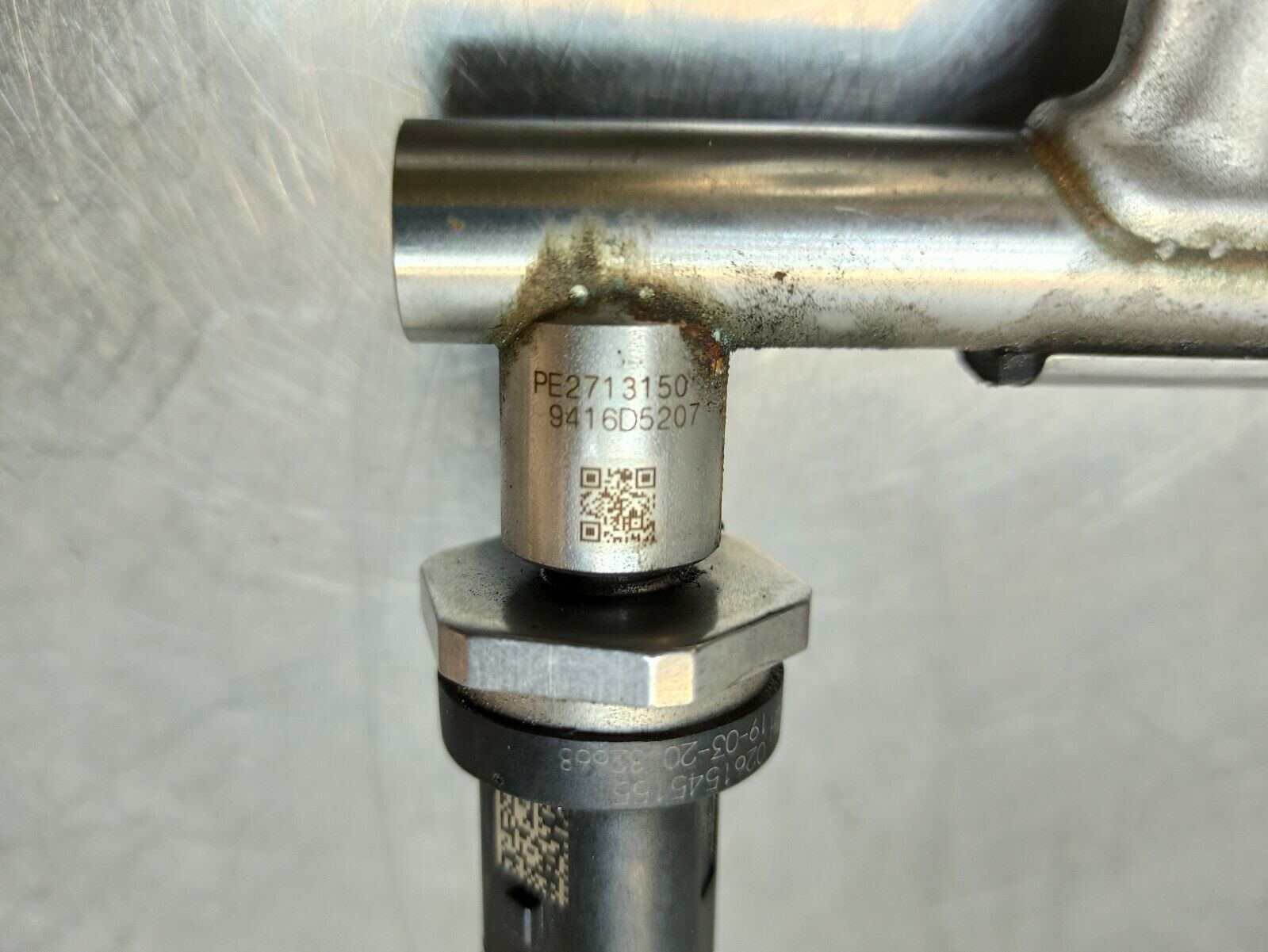 Mazda CX5 CX-5 2017-2021 2.0 Petrol Fuel Injector Rail 9416D5207