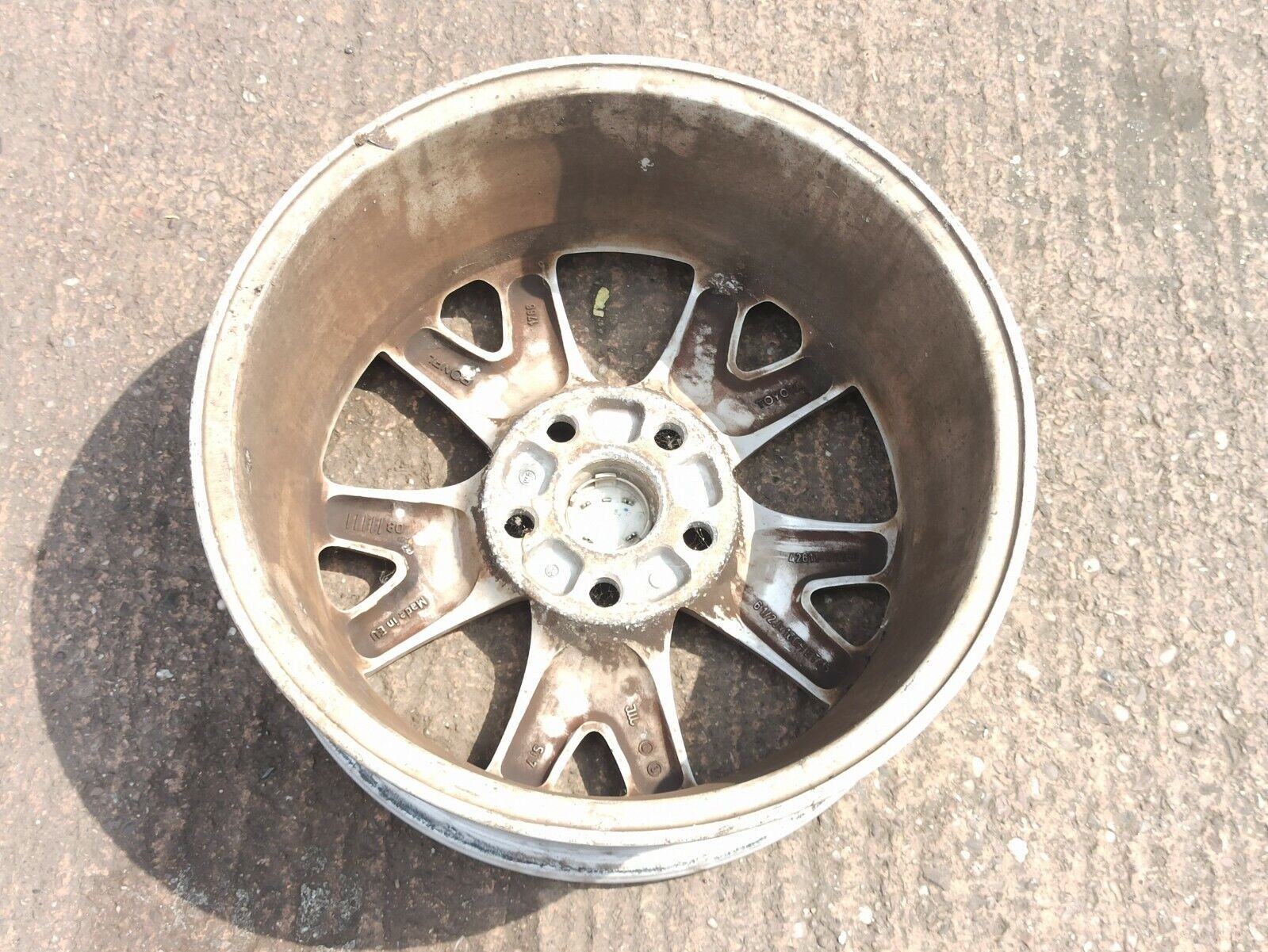 Toyota Corolla 16 Inch Alloy Wheel 61/2JX16CHET45 - Image 4