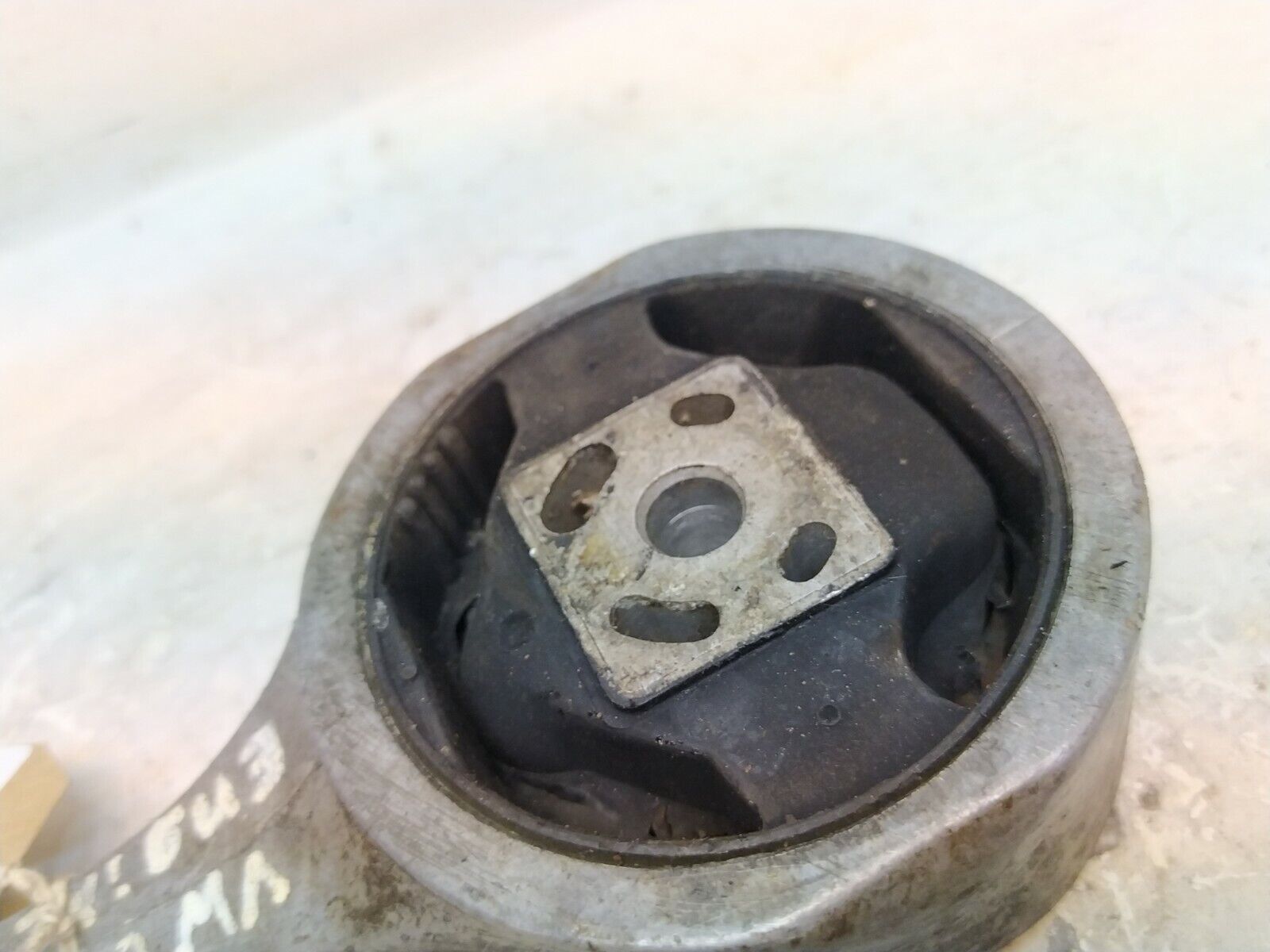 2007 VW Polo Gearbox Mount - Image 4