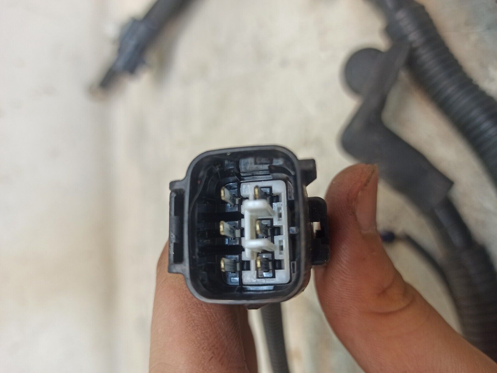 MITSUBISHI OUTLANDER 2015-2020 Diesel 2.2 Fuel Injector Rail Wiring Loom - Image 10