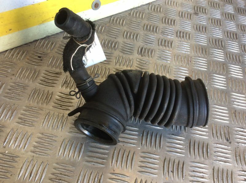 TOYOTA 2.0 AVENSIS TURBO PIPE 1788L-0R020 2010