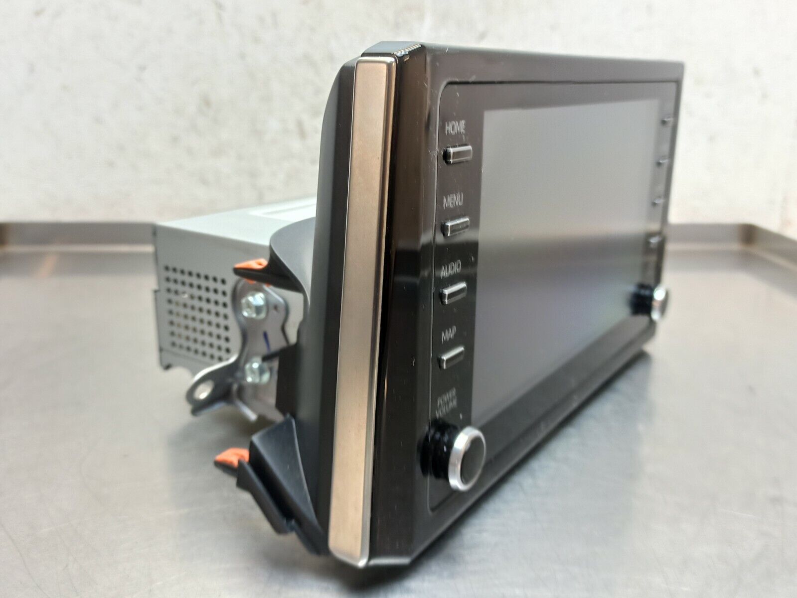 user_5ae28ba5ページ Buy Toyota Corolla 2018-2025 1.8 Hybrid Petrol Radio Screen
