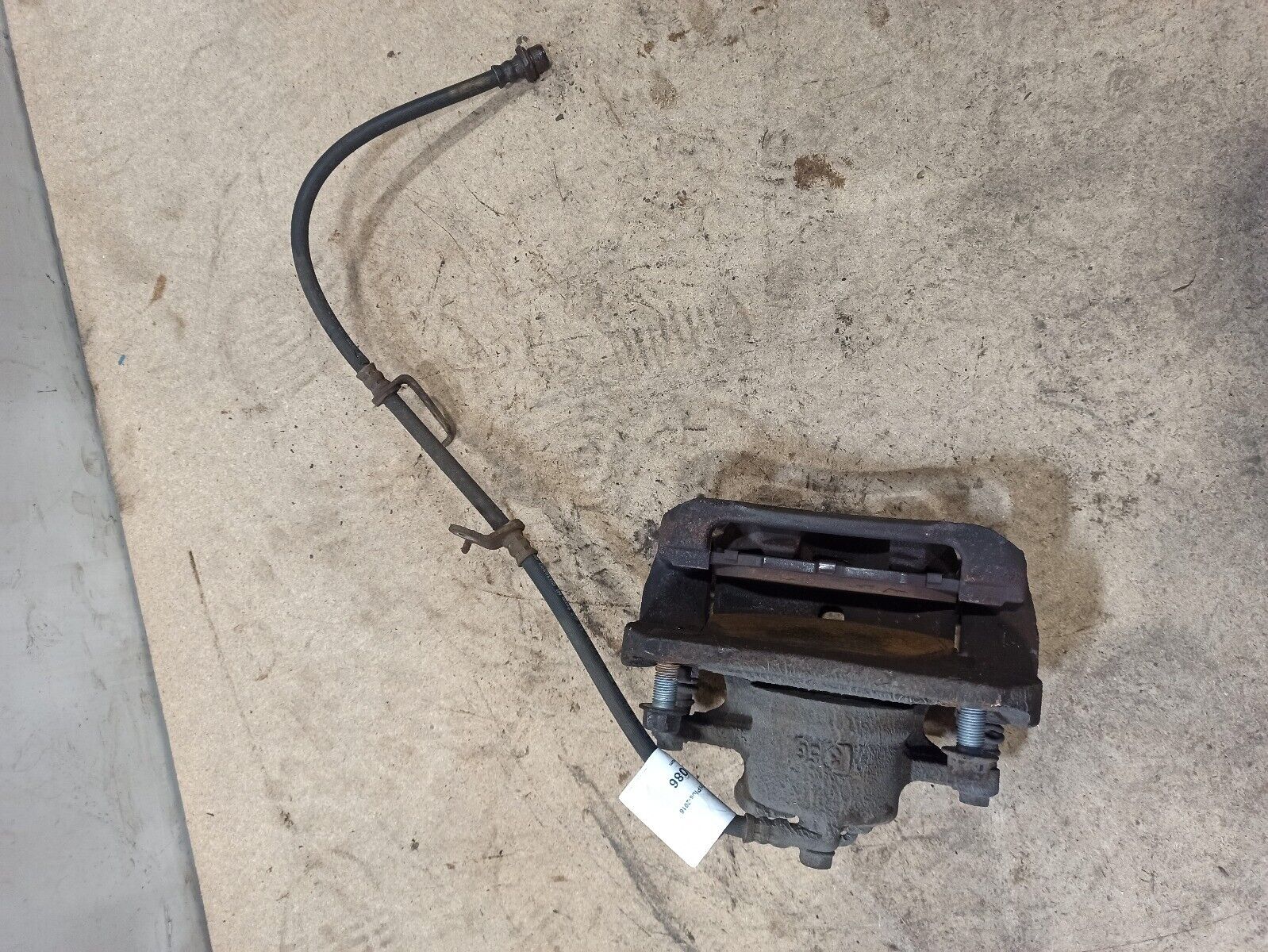 Toyota Prius Plus 2012-2017 1.8 Hybrid Petrol Brake Caliper O/S/F - Image 4