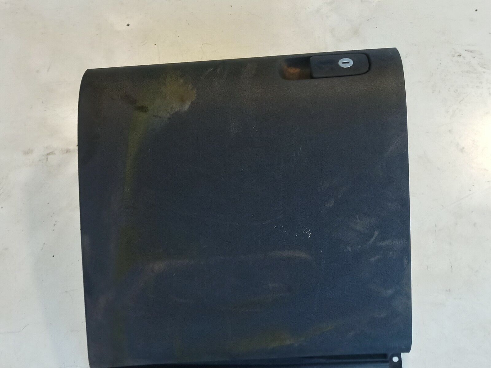 VW Tiguan 5N 2007-2012 Front Glove Box Compartment 5M2857097 - Image 3