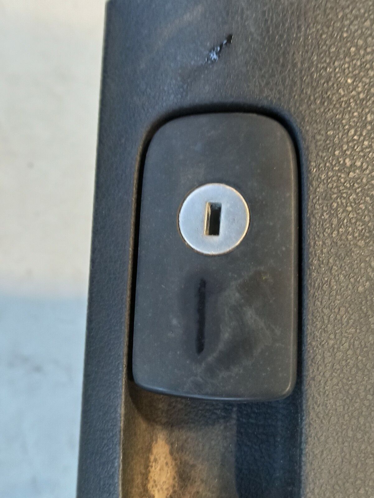 VW Tiguan 5N 2007-2012 Front Glove Box Compartment 5M2857097 - Image 4