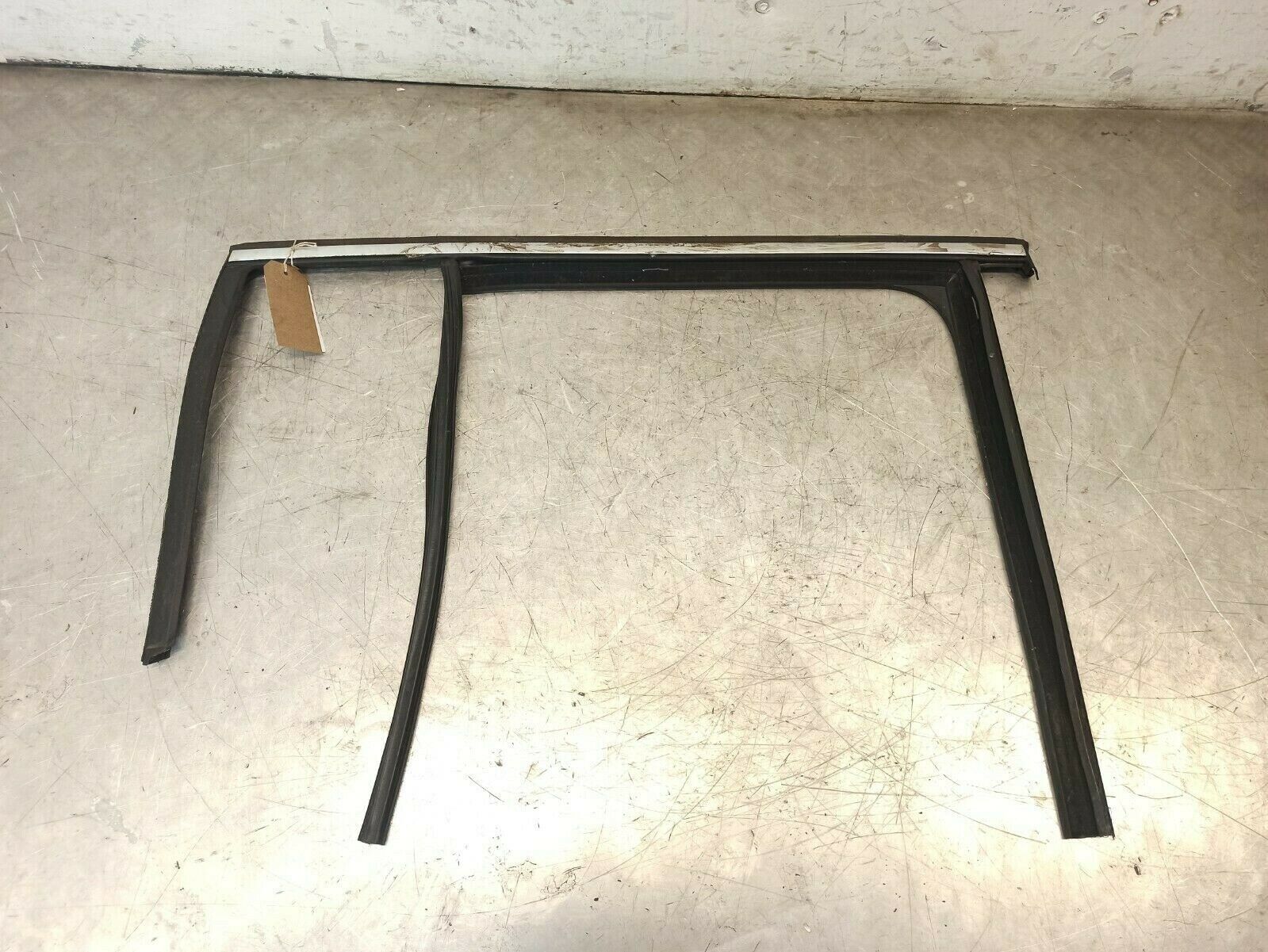 VW Tiguan 5N 2007-2012 Rear Window Door Trim Rubber Seal O/S/R 5N0839432