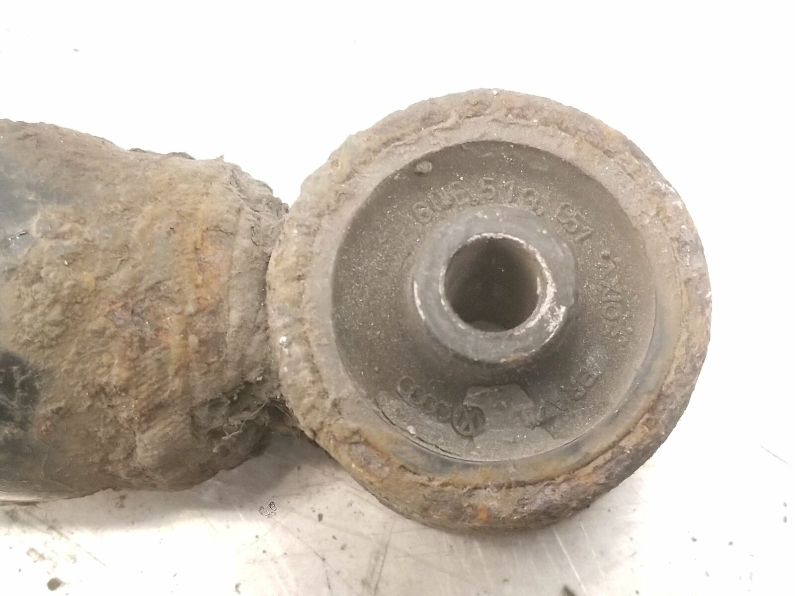 2007 VW Fox 5Z Genuine Rear Driver OS Shock Absorber Strut 5Z0512011E CB-K11 - Image 4