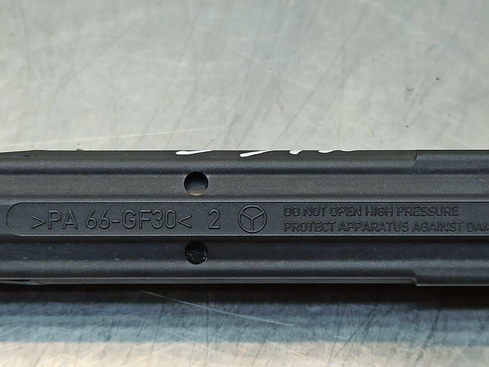 MERCEDES-BENZ 2014-2020 C 200 W205 Front Bonnet Strut N/S/F - Image 6