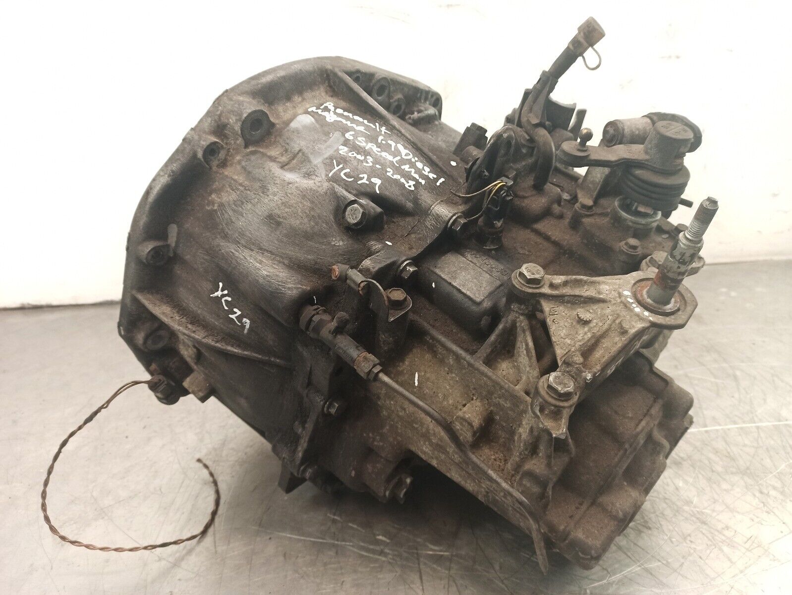 Renault Megane 2002-2009 1.9 Diesel 6 Speed GearBox 820015639 - Image 6