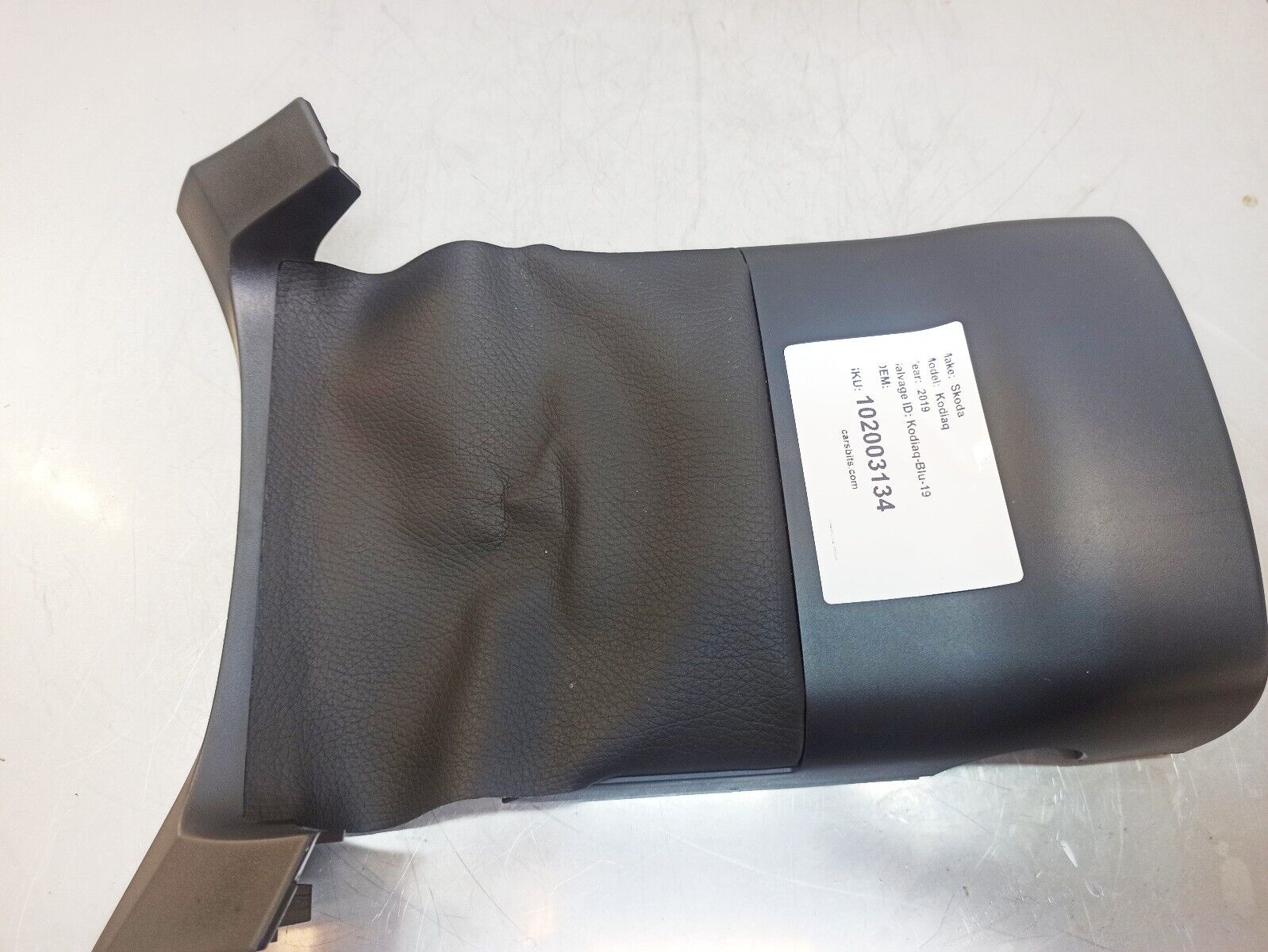 Skoda Kodiaq 2017-2020 Steering Column Cover 5E0858560C - Image 3