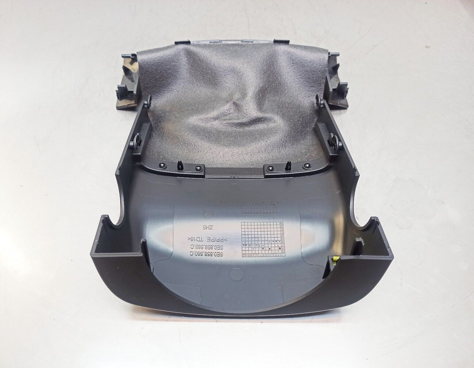 Skoda Kodiaq 2017-2020 Steering Column Cover 5E0858560C - Image 4