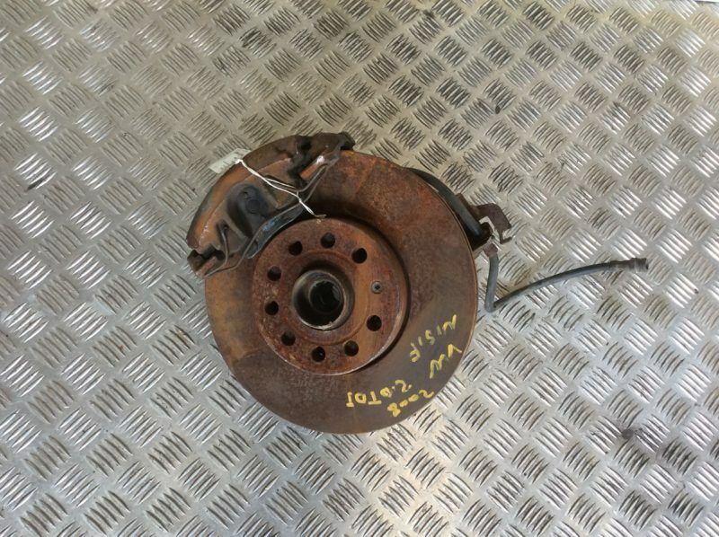 VW Golf MK5 Hub, Disc, Caliper 2008 Left Side Front