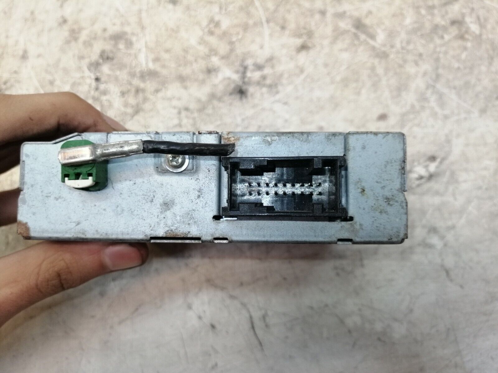 2009-2013 Vauxhall Insignia Radio Transceiver Module 13362385 - Image 4