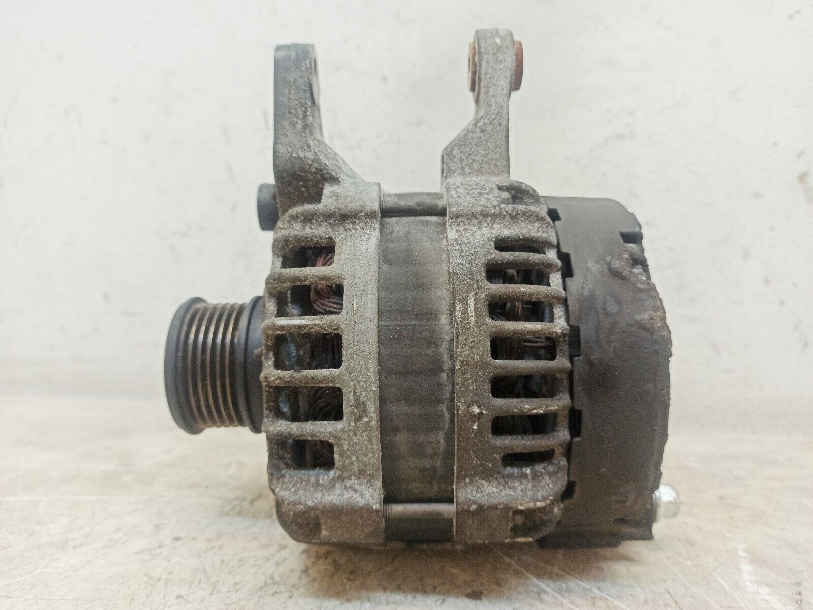 Mercedes Benz W205 C200 2014-2019 2.0 Petrol Alternator - Image 3
