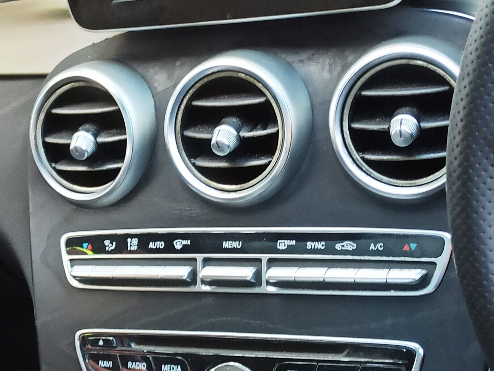 Mercedes Benz W205 C200 2014-2019 AMG LINE Center console Air vent - Image 3