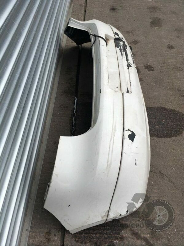 VW Golf MK5 2004-2008 Genuine Rear Bumper HU-C94 - Image 3