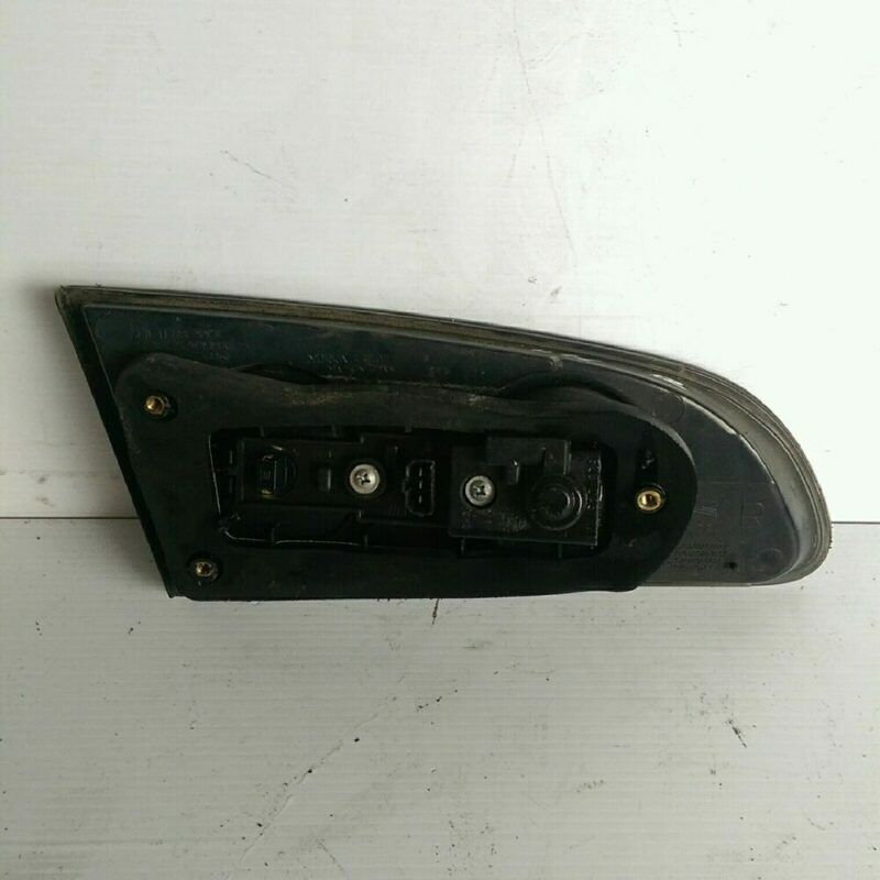 2006 Seat Ibiza MKIV Genuine Tailgate Rear Light Driver OS HU-H16 - Image 3