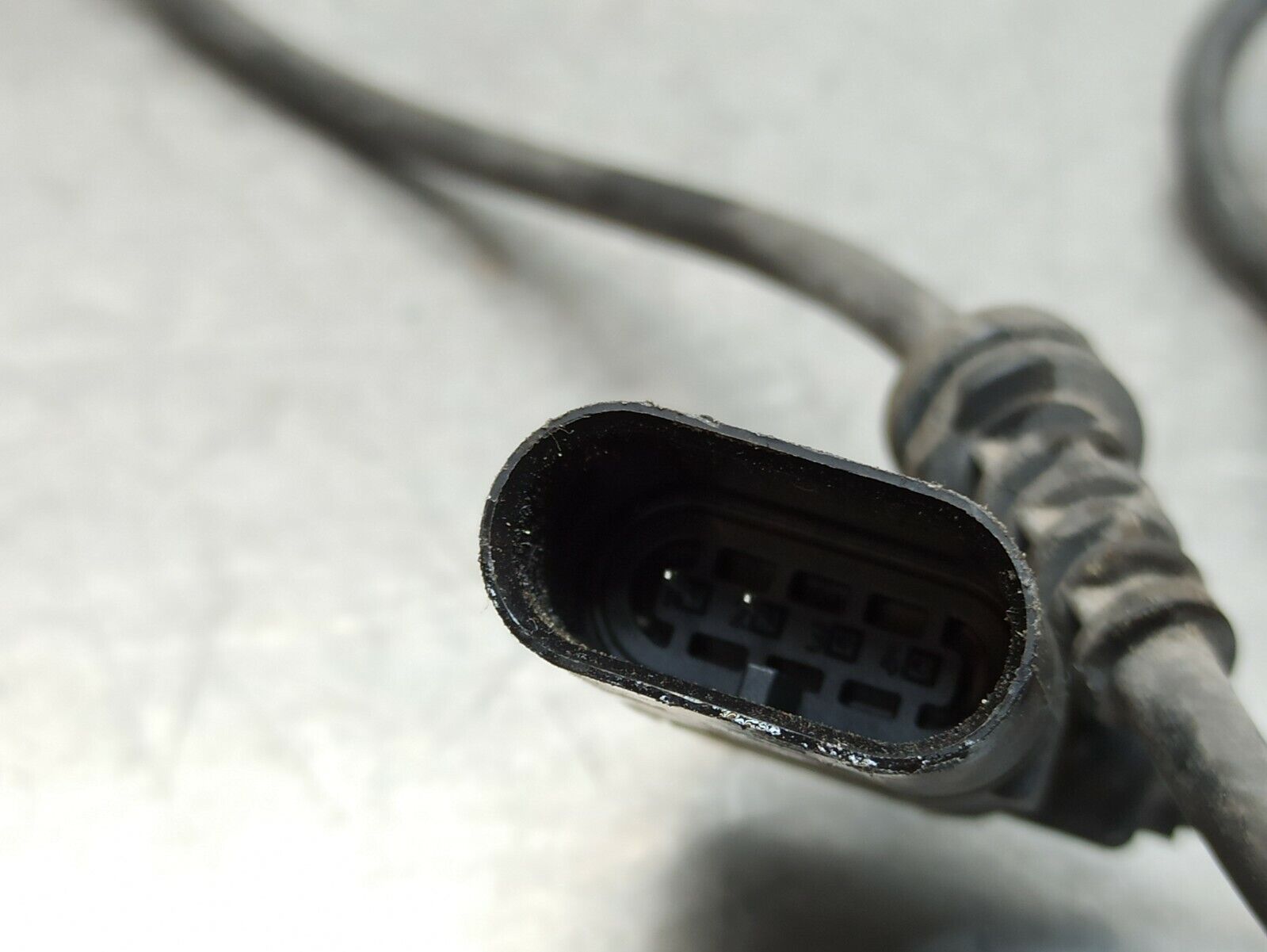 MERCEDES-BENZ 2014-2020 C 200 W205 Front Right ABS Sensor O/S/F A2059058003 - Image 5