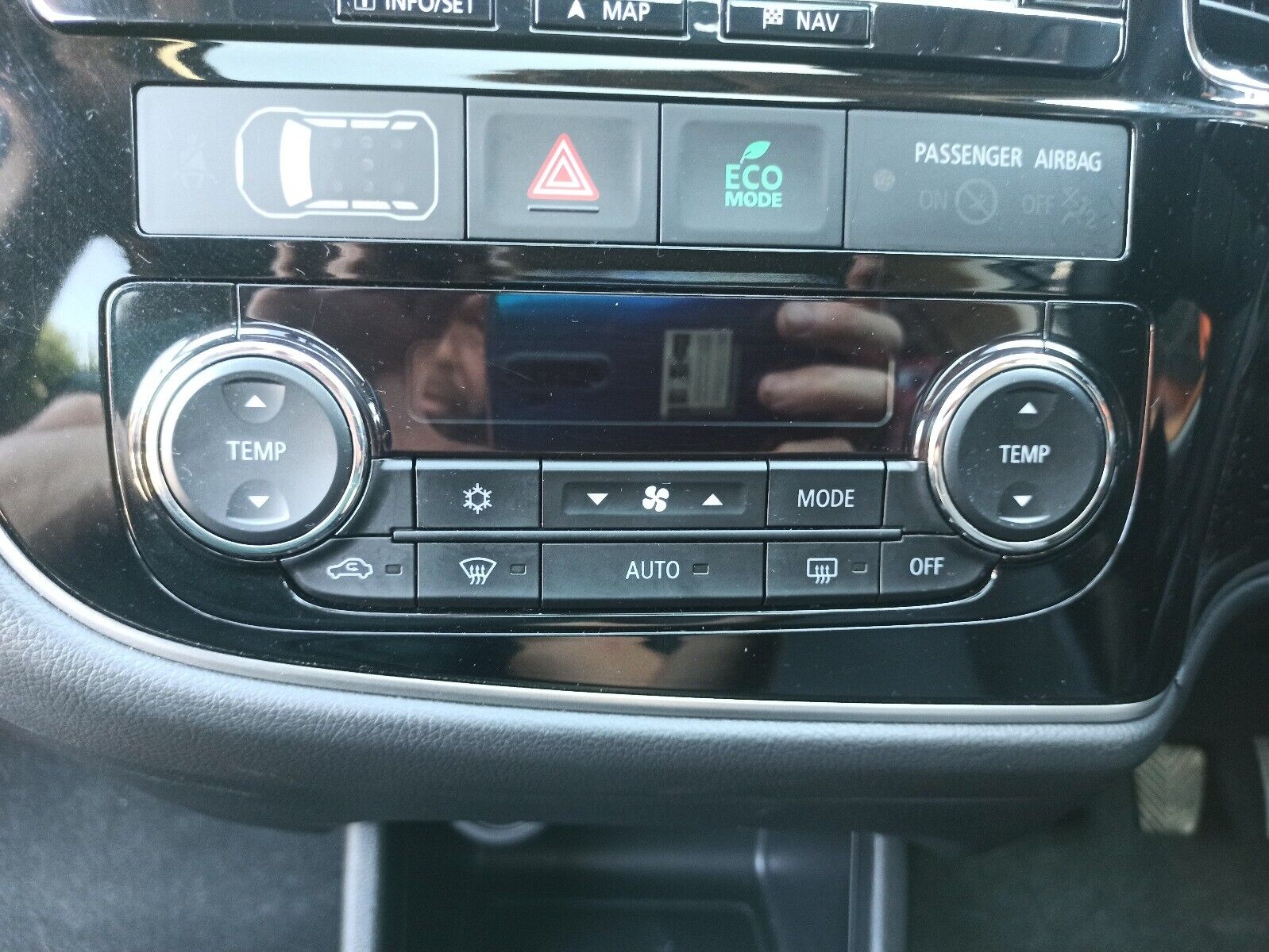 MITSUBISHI OUTLANDER 2015-2020 2.2 Diesel Climate Control