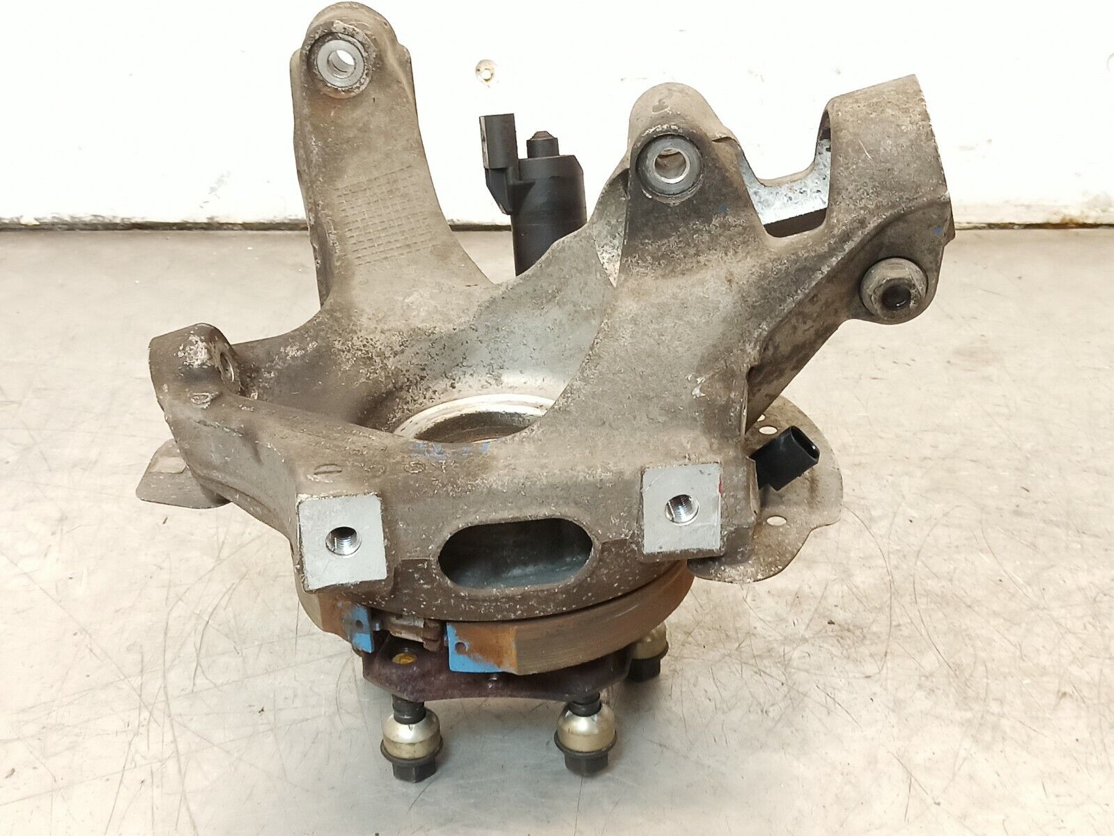 Porsche Cayman S 981 MK2 2012-2016 Left Rear Wheel Hub Knuckle