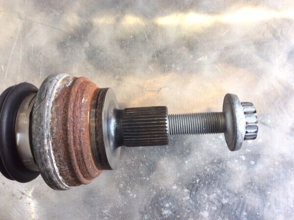 Skoda Kodiaq 2017-2021 2.0 Diesel Drive Shaft N/S/R 3Q0501203B - Image 5