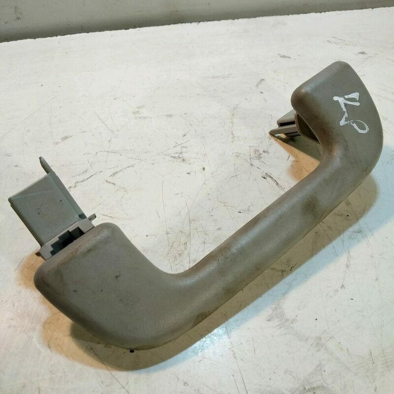 2005 Toyota Corolla Verso AR10 Genuine Interior Roof Grab Handle HU-K8 - Image 3