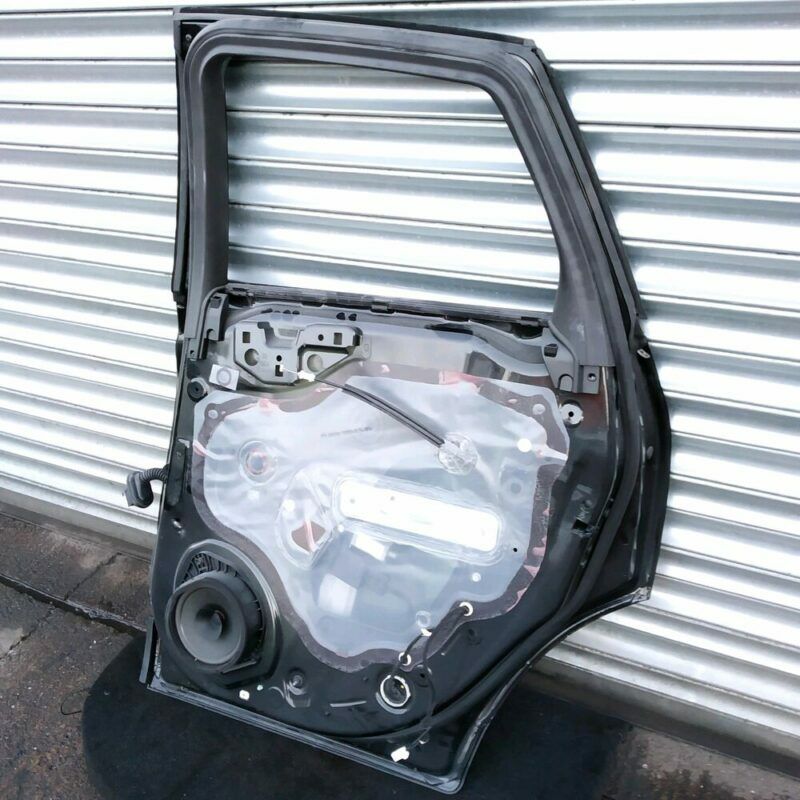 2017 Vauxhall Crossland X Genuine Rear Door Driver OS Black GB0 HU-H94 - Image 7