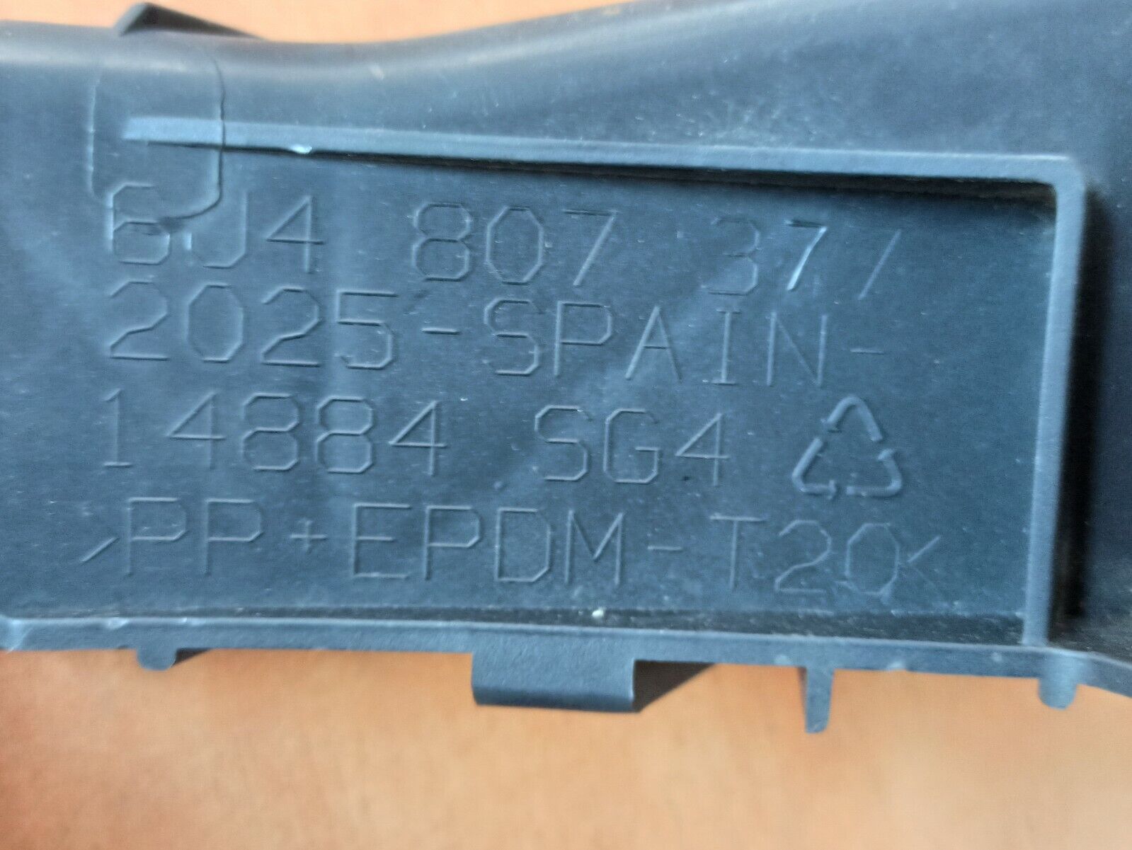 Seat Ibiza 6F MK5 2017-2020 Rear Bumper Bracket Holder N/S/R 6J4807377 - Image 5