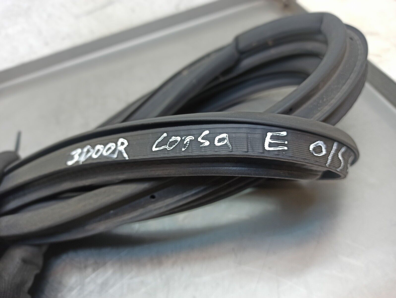 Vauxhall Corsa E 2015-2019 3 Door Rubber Surrounding Seal Driver Side - Image 3