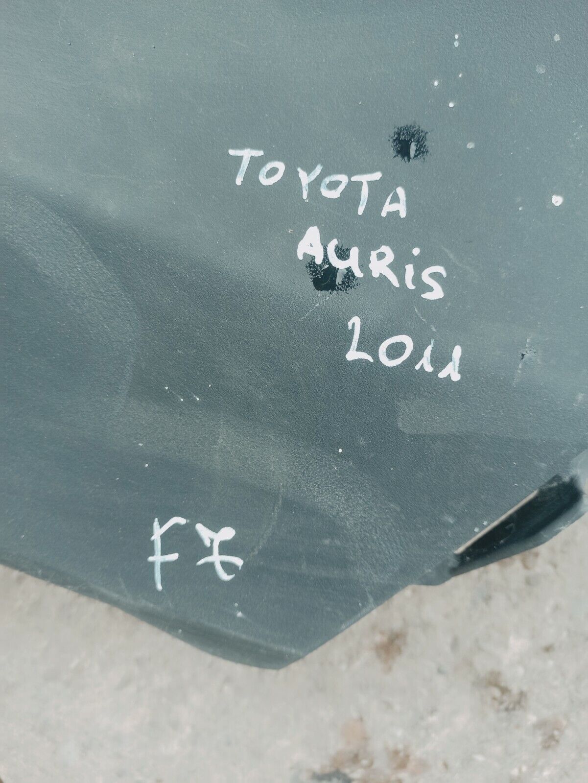 2011 Toyota Auris Bare Dashboard - Image 6