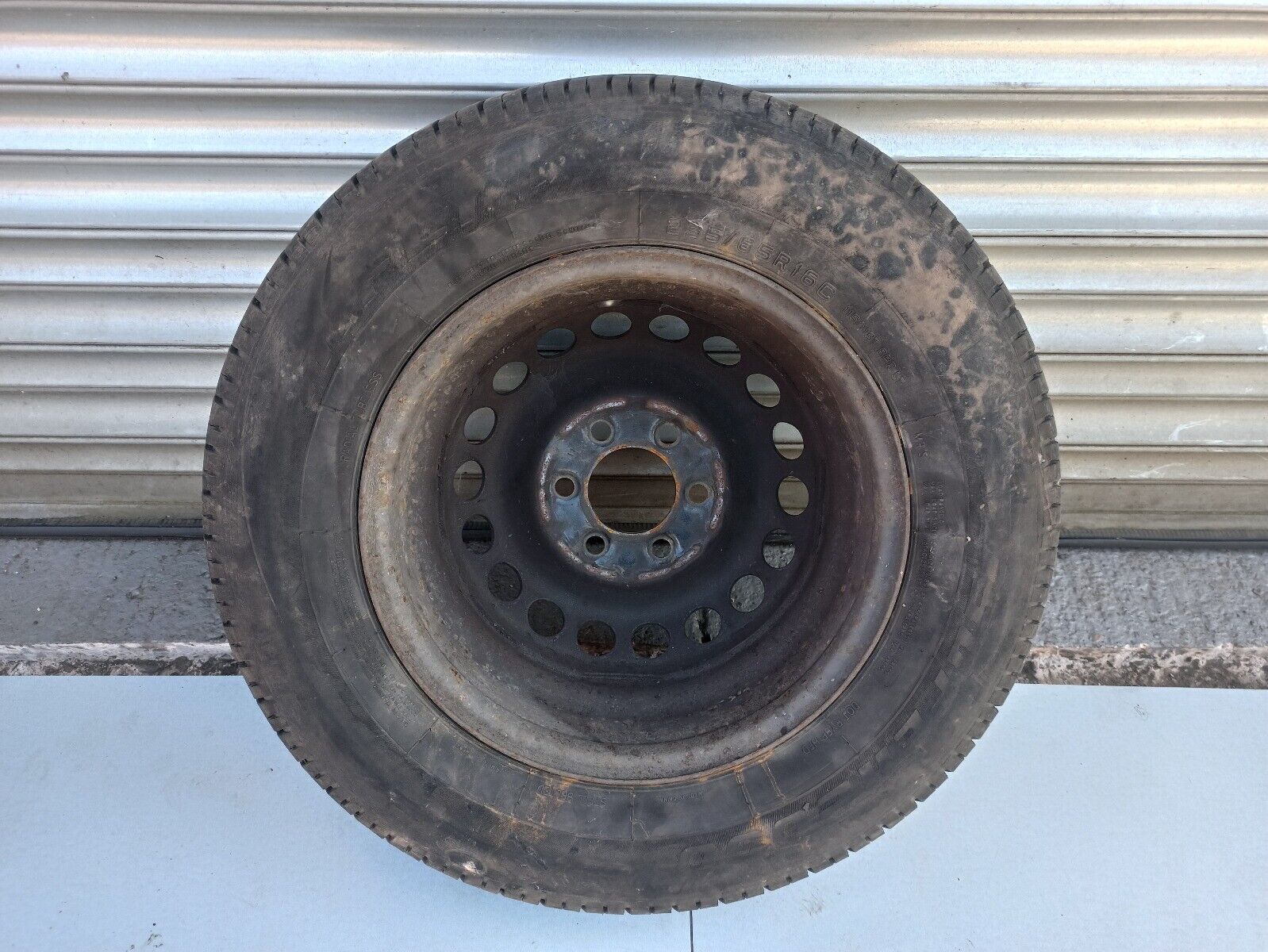 2014 Mercedes Benz Sprinter 16 Inch Wheel 235/65R16C 6mm Tyre - Image 3