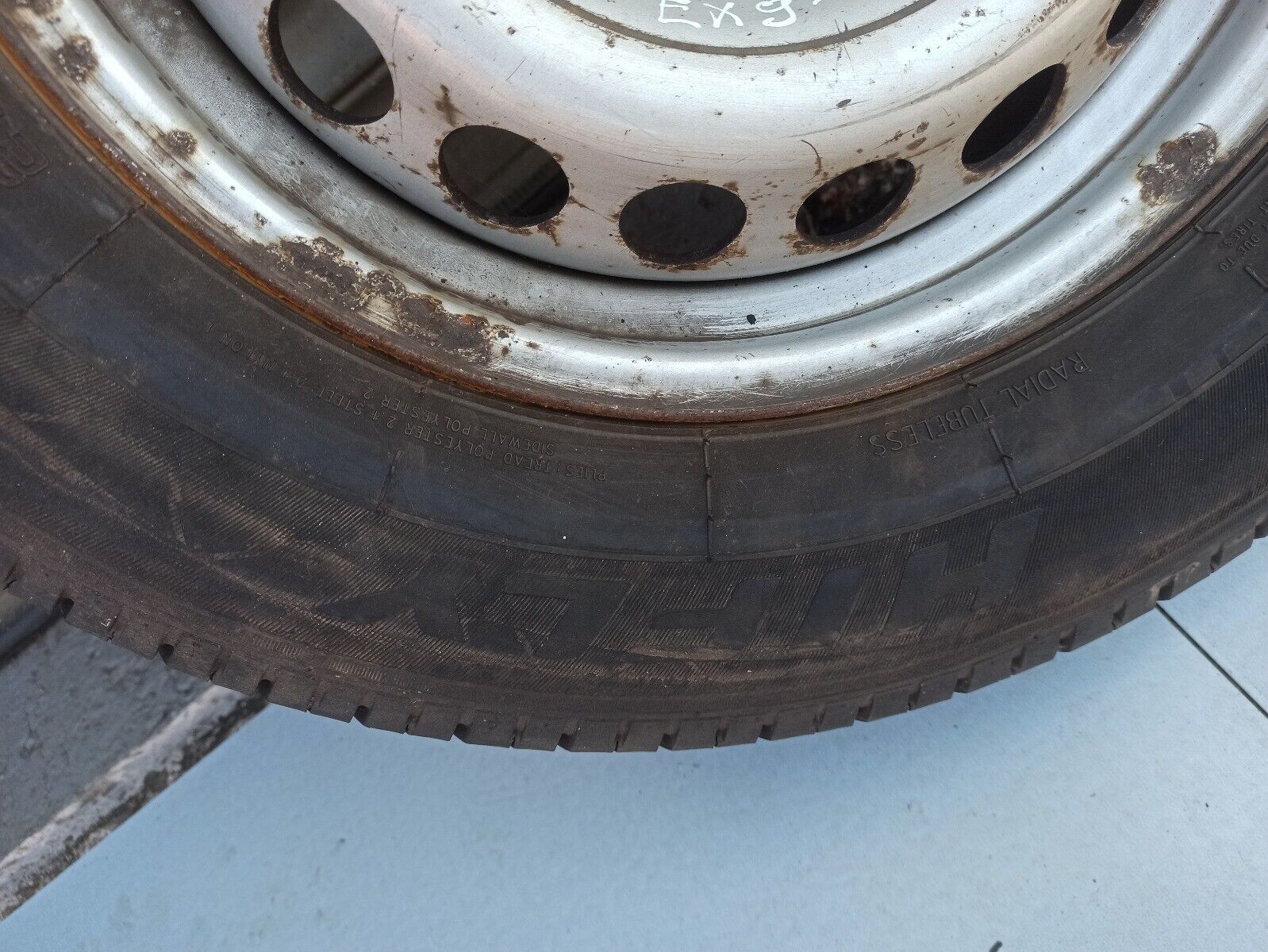 2014 Mercedes Benz Sprinter 16 Inch Wheel 235/65R16C 6mm Tyre - Image 7