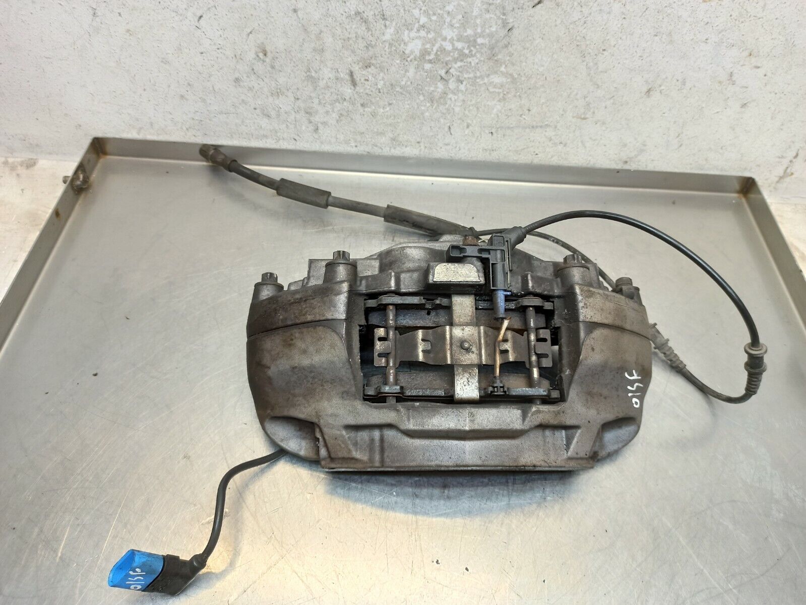 MERCEDES-BENZ 2014-2020 C 200 W205 Front Brake Caliper Driver Side Front O/S/F - Image 3