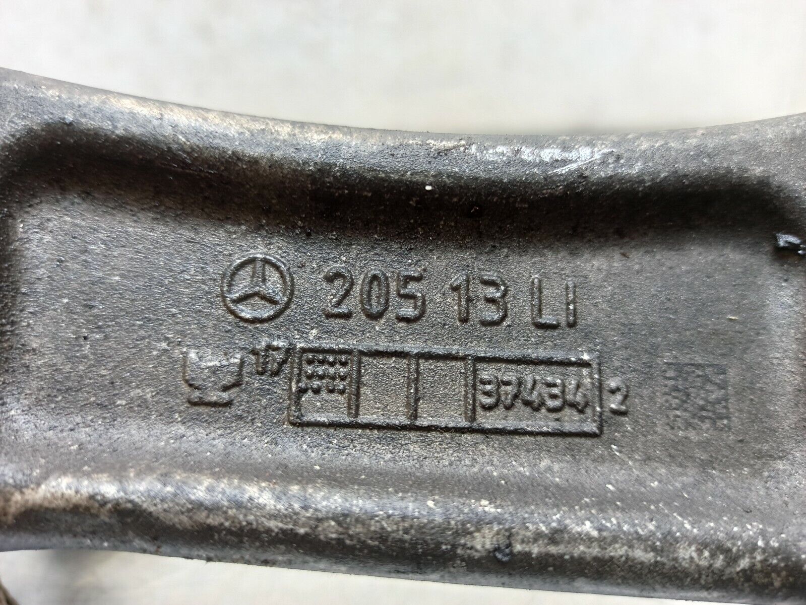 MERCEDES-BENZ 2014-2020 C 200 W205 Front Wishbone Control Arm N/S/F - Image 6