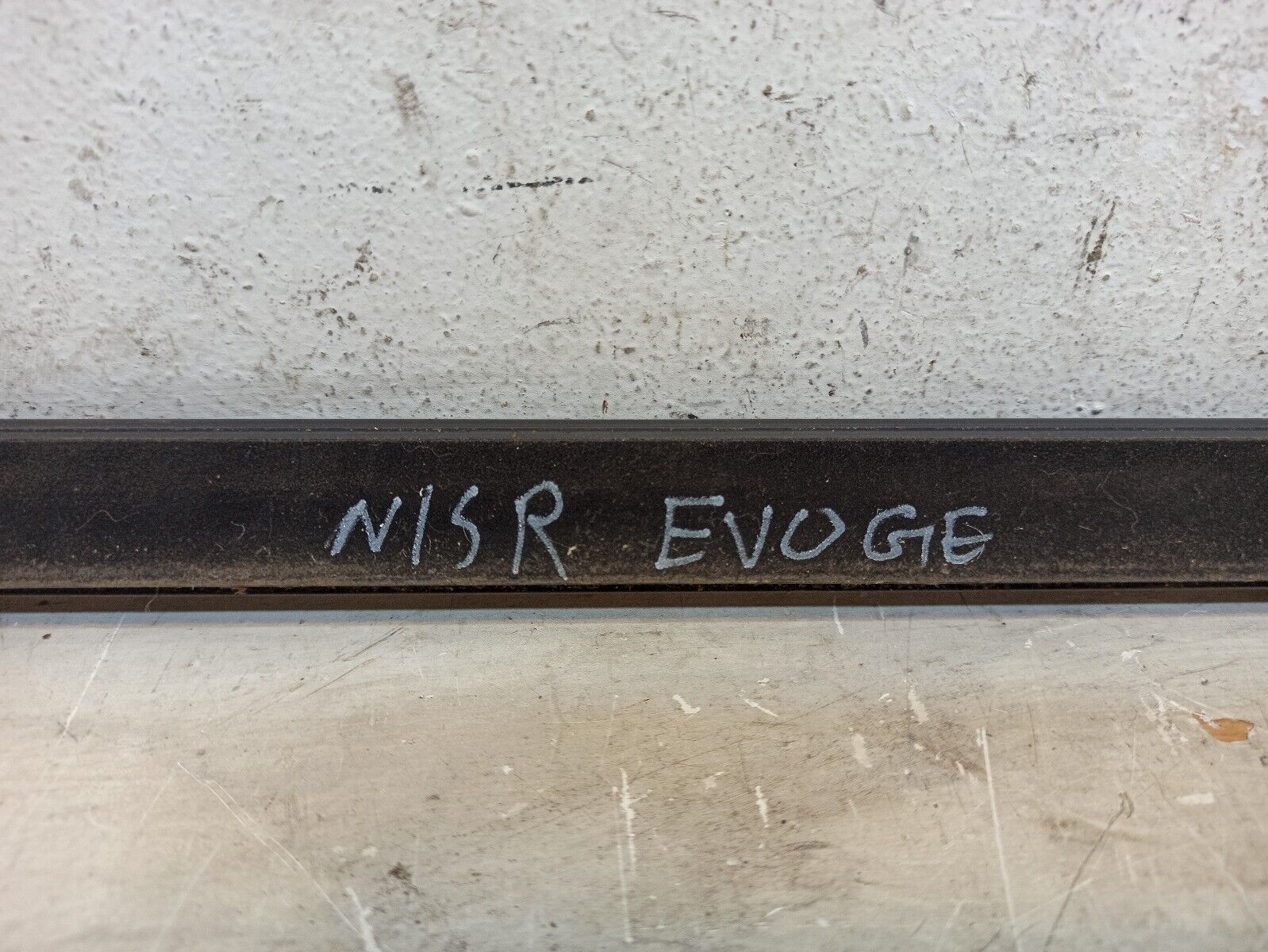 Range Rover Evoque L538 2011-2018 Door Window Trim N/S/R - Image 7