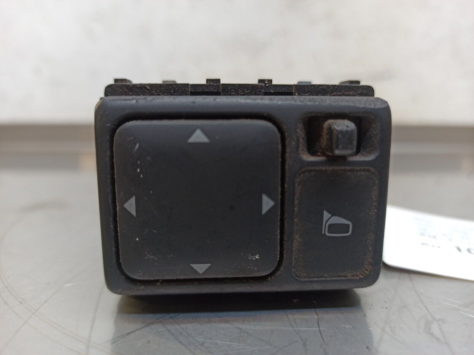 Renault Megane MK2 2002-2009 Wing Mirron Control Switch - Image 3