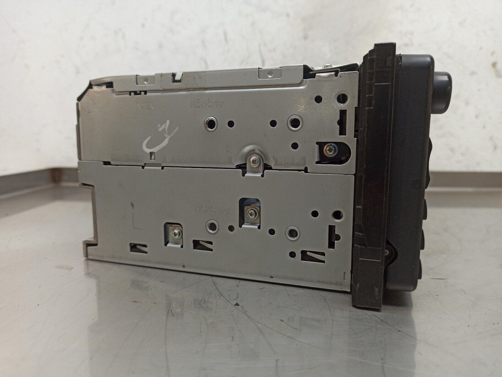 Toyota Corolla Verso 2003-2009 Sat Nav UK Version - Image 4