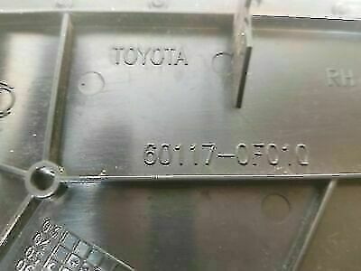 2005 Toyota Corolla Verso Genuine O/S Front Wing Top Trim 60117-0F010 CB-YC19 - Image 9